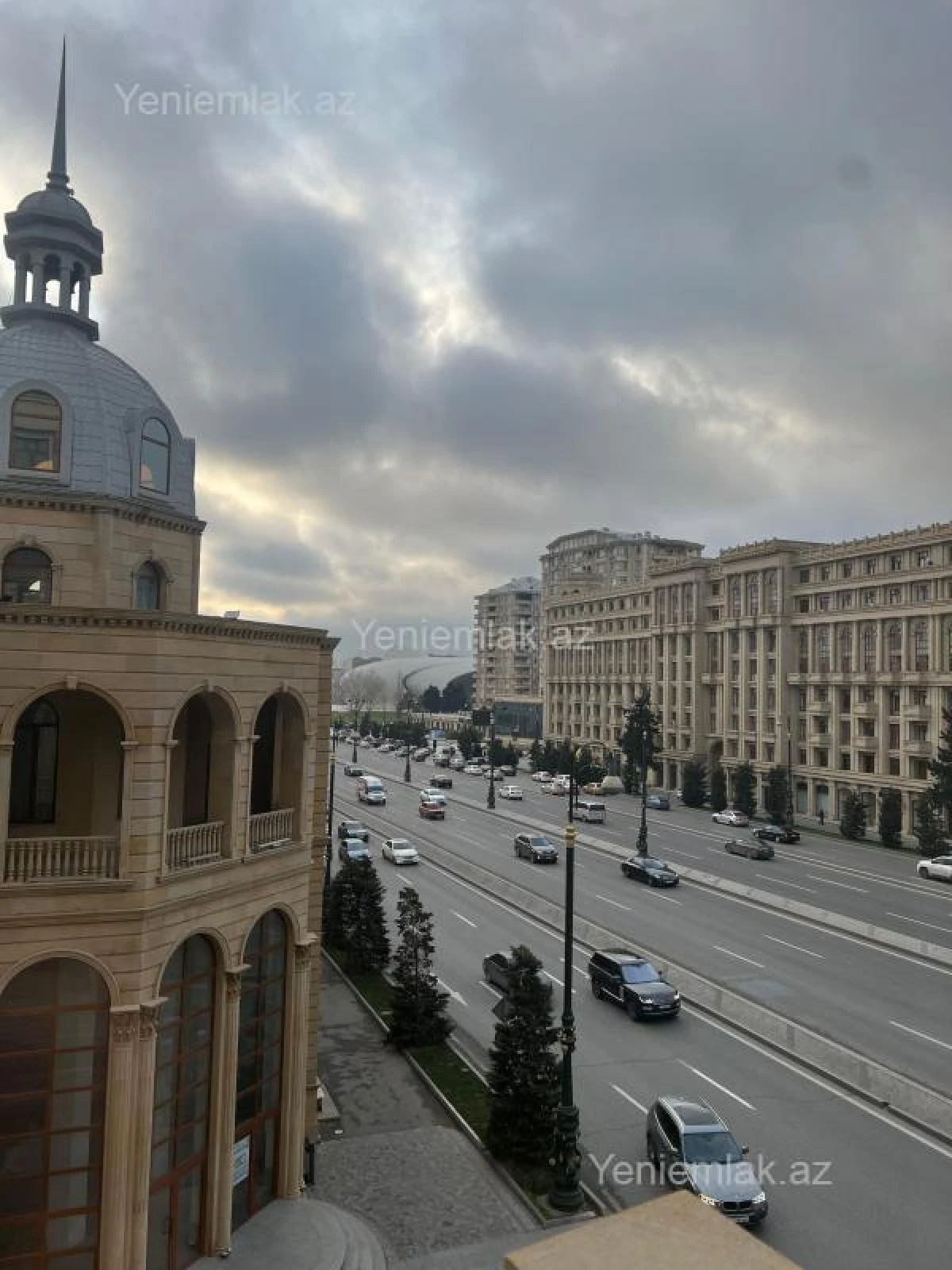 Satılır 7 otaqlı yeni tikili 280 m²