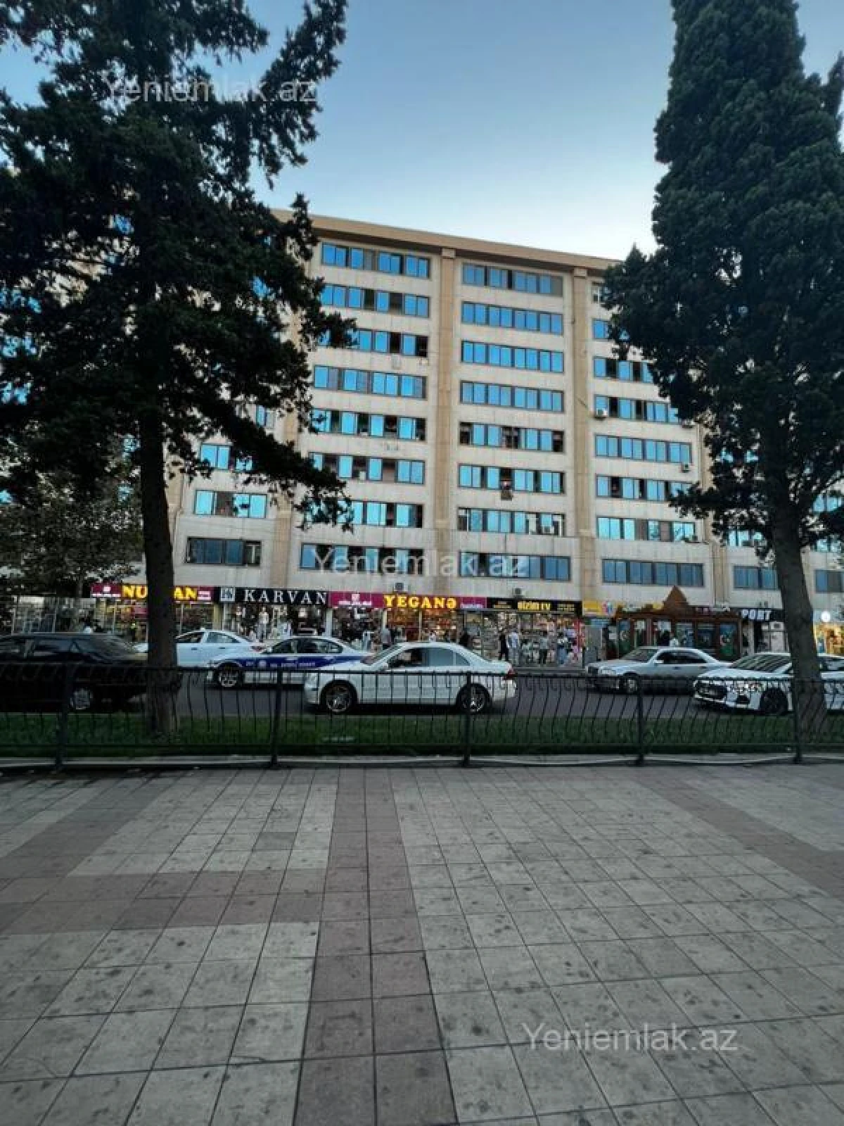 Satılır 3 otaqlı köhnə tikili 90 m²