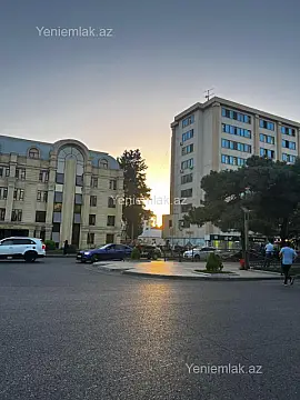 Satılır 3 otaqlı köhnə tikili 90 m²