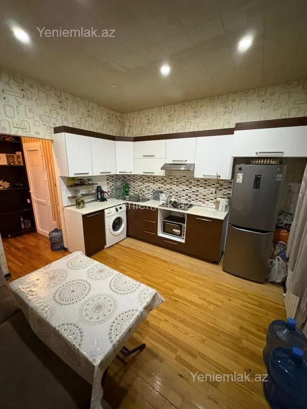 Satılır 2 otaqlı yeni tikili 70 m²