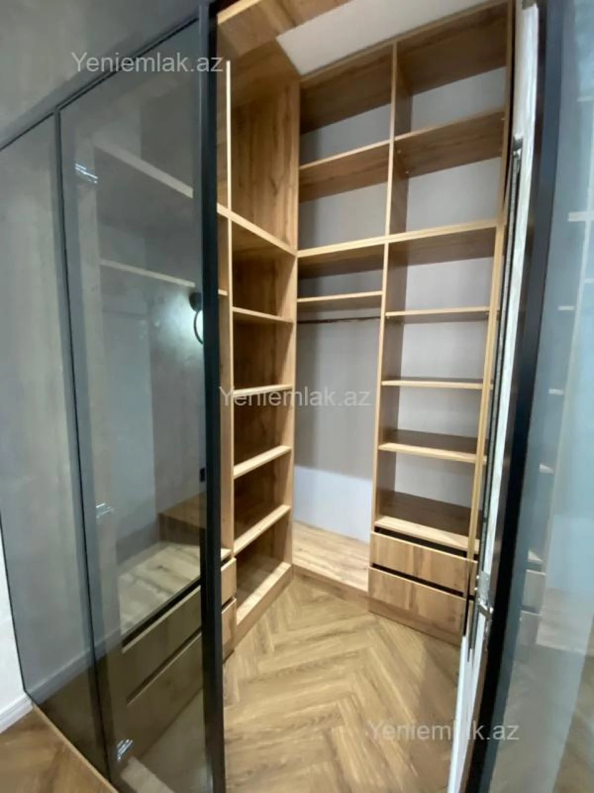 Satılır 2 otaqlı yeni tikili 96 m²