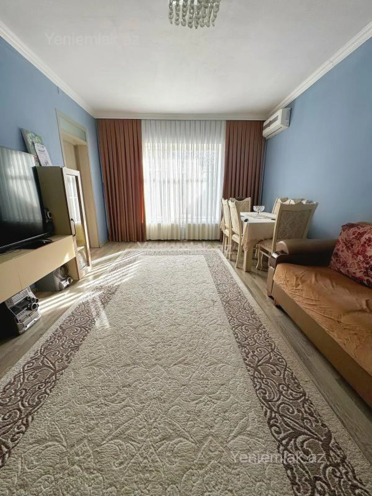 Satılır 7 otaqlı həyət evi 348 m²