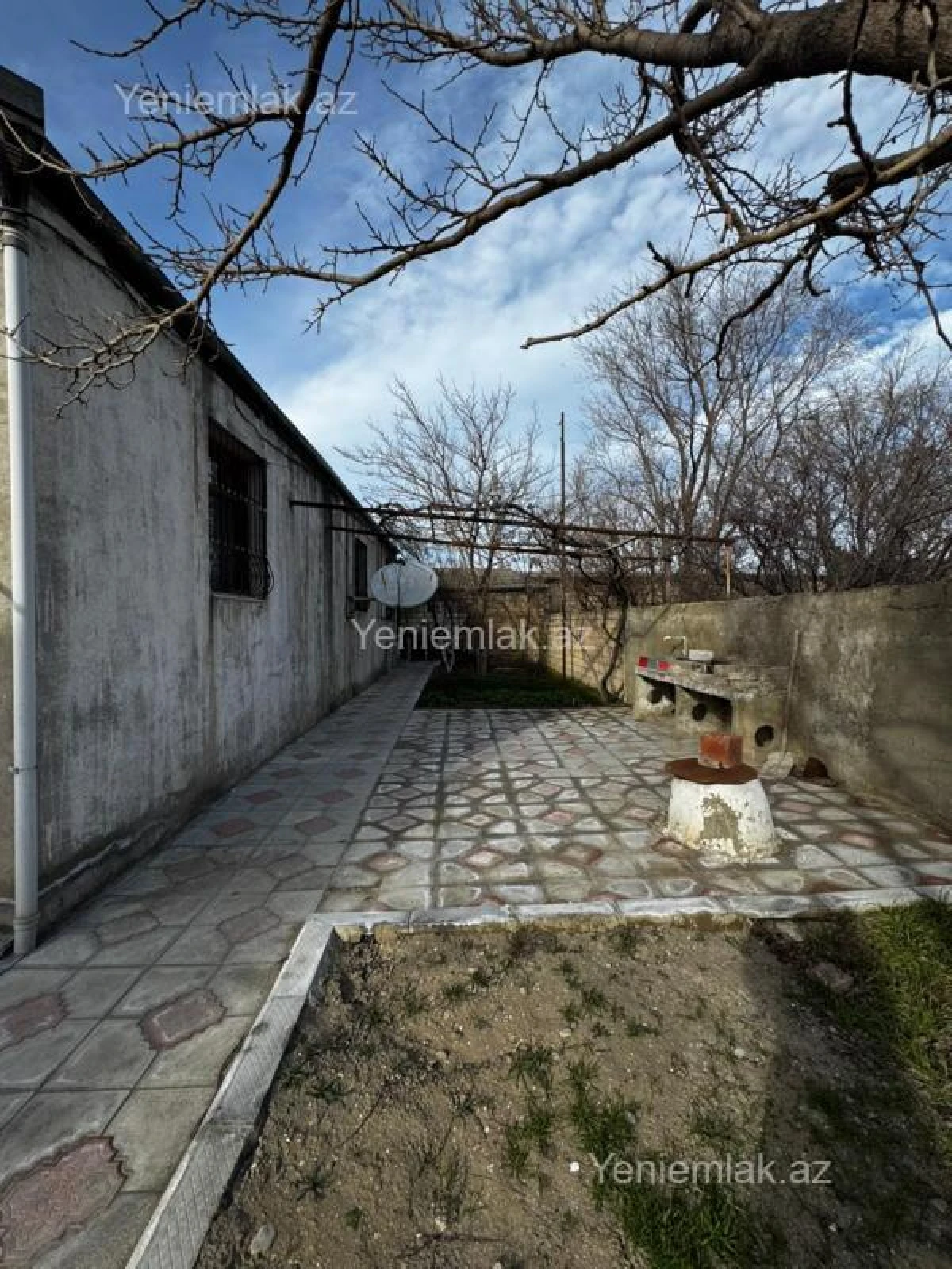 Satılır 7 otaqlı həyət evi 348 m²