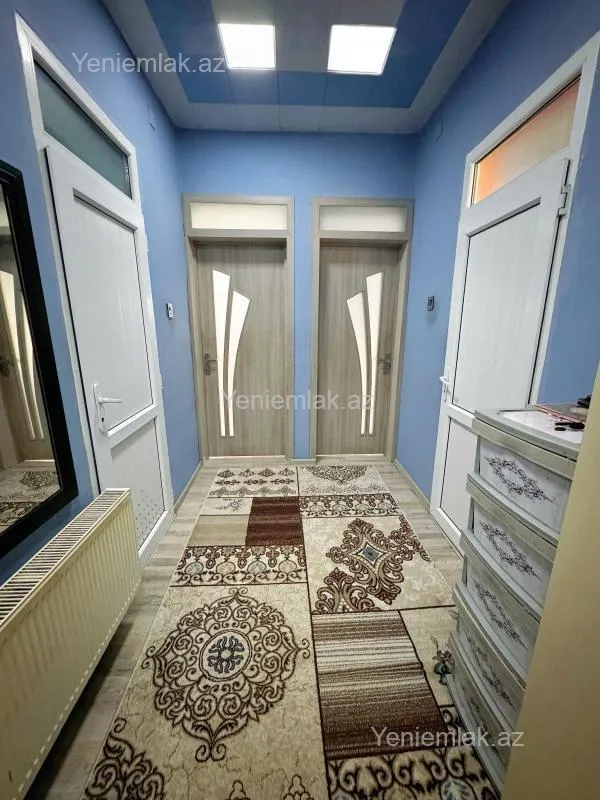 Satılır 7 otaqlı həyət evi 348 m²