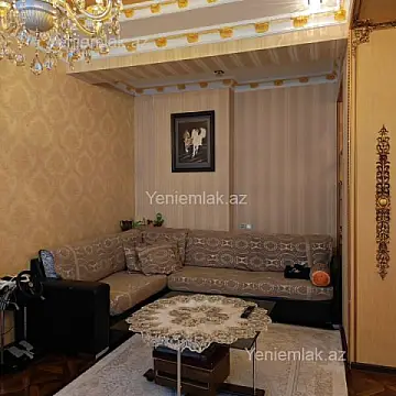 Satılır 4 otaqlı köhnə tikili 141 m²