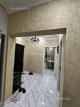 Satılır 4 otaqlı köhnə tikili 98 m²