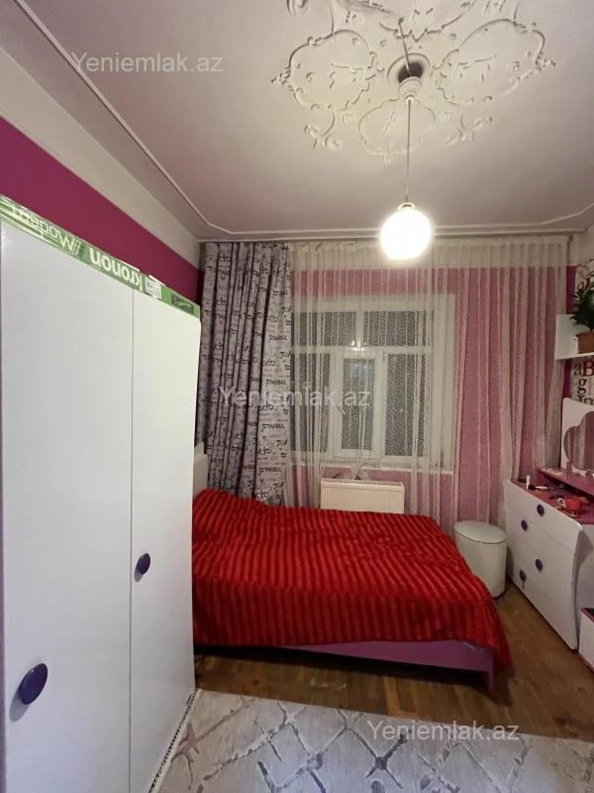 Satılır 4 otaqlı köhnə tikili 98 m²