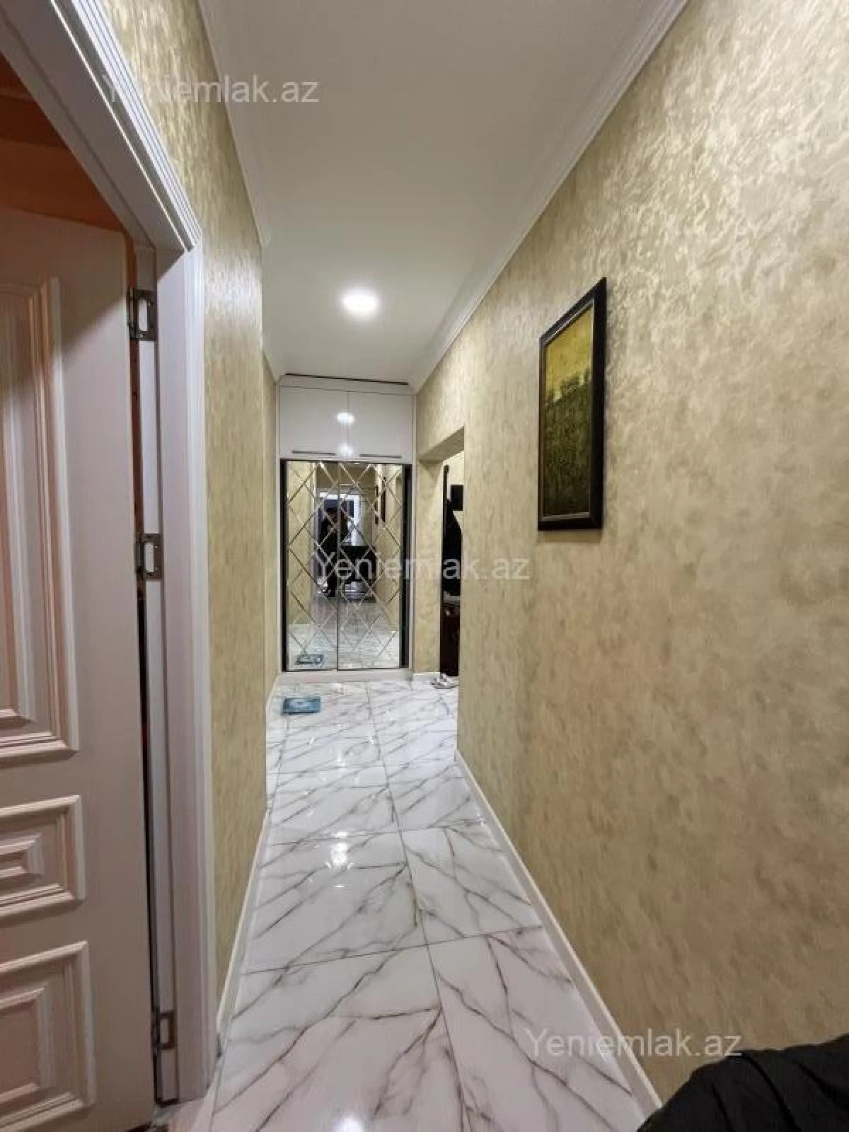 Satılır 4 otaqlı köhnə tikili 98 m²