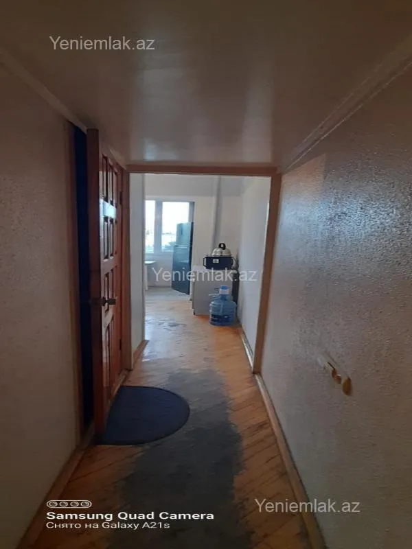 Satılır 2 otaqlı köhnə tikili 65 m²