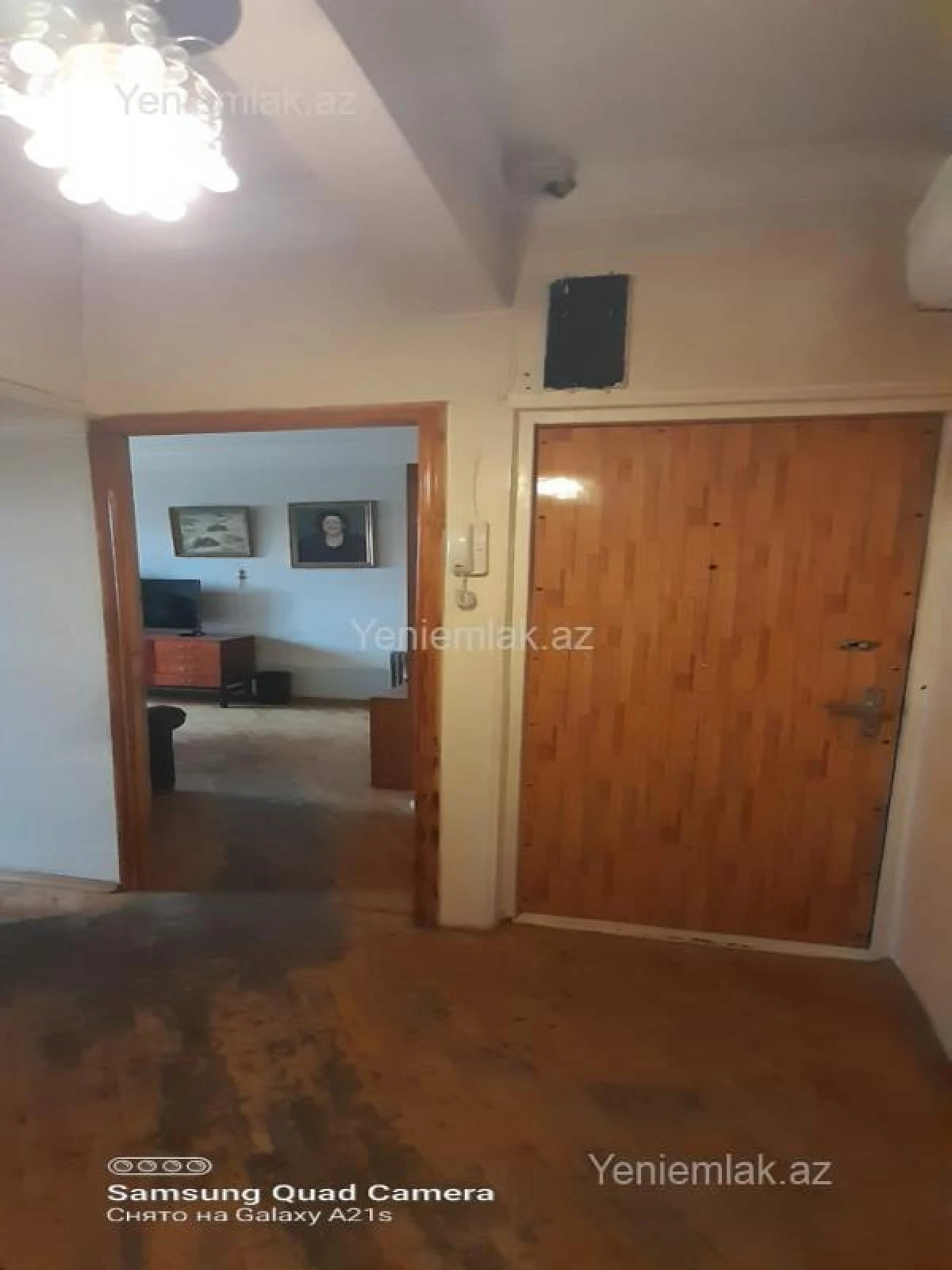 Satılır 2 otaqlı köhnə tikili 65 m²