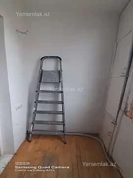 Satılır 2 otaqlı köhnə tikili 65 m²