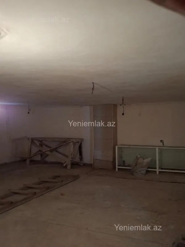 Satılır 2 otaqlı köhnə tikili 73 m²