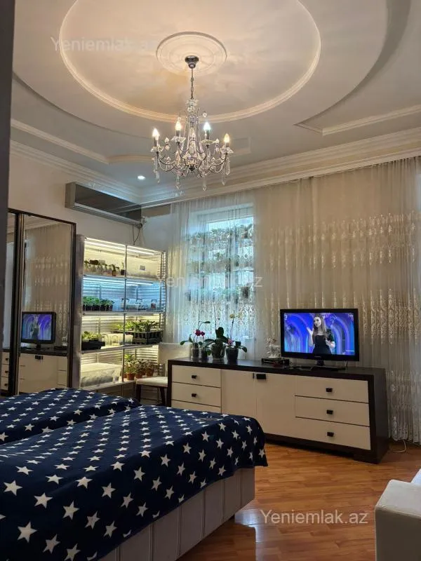 Satılır 3 otaqlı köhnə tikili 80 m²