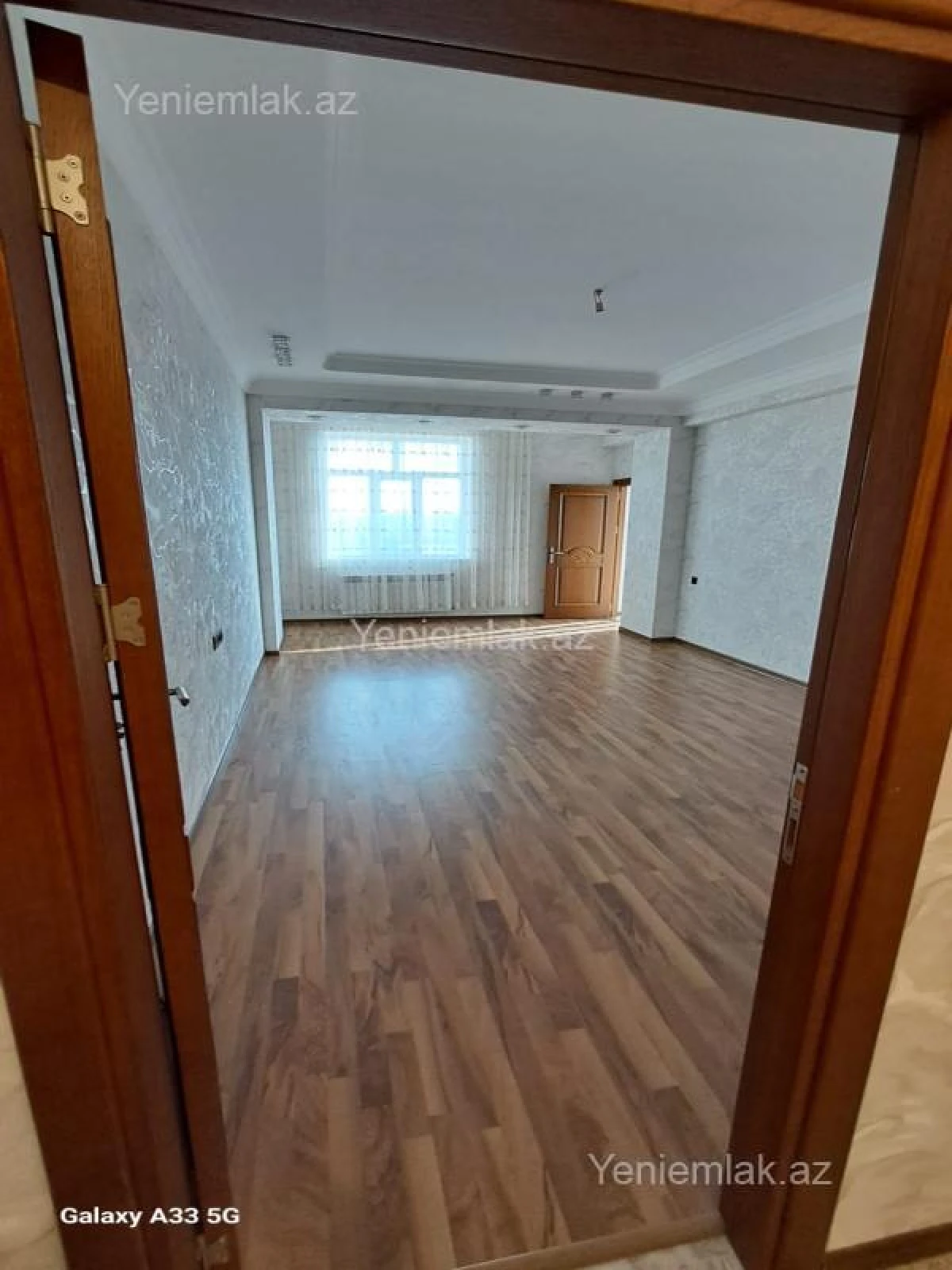 Satılır 2 otaqlı yeni tikili 74 m²