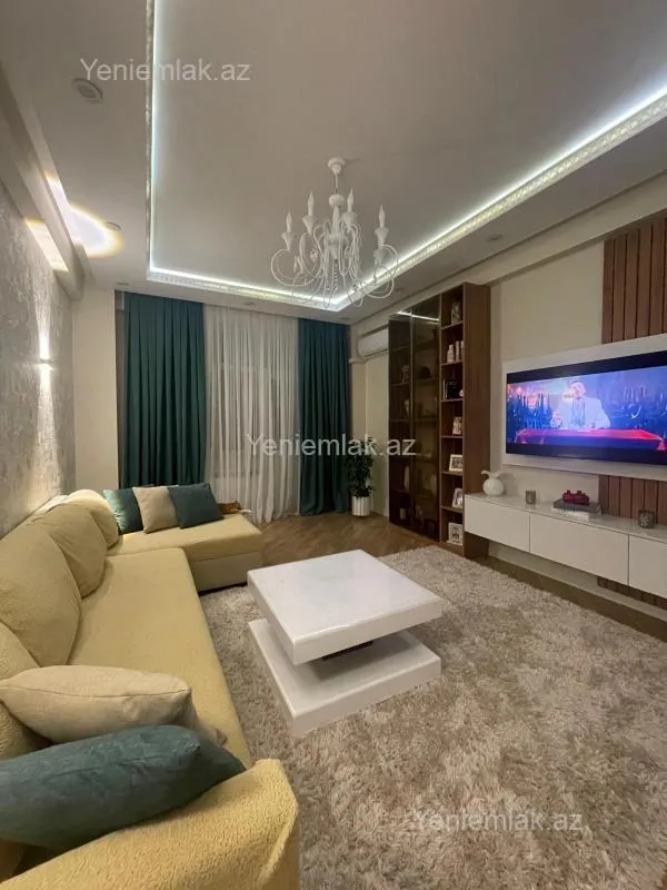 Satılır 3 otaqlı yeni tikili 106 m²