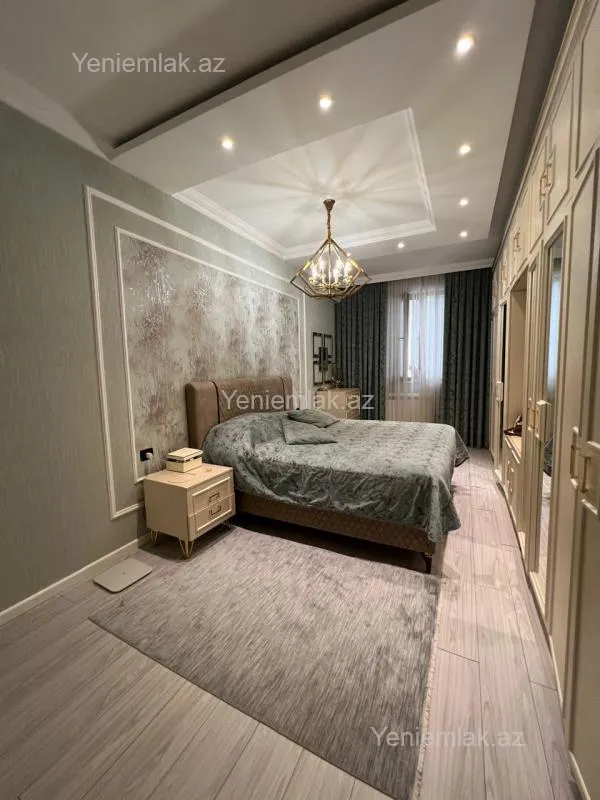Satılır 3 otaqlı yeni tikili 140 m²