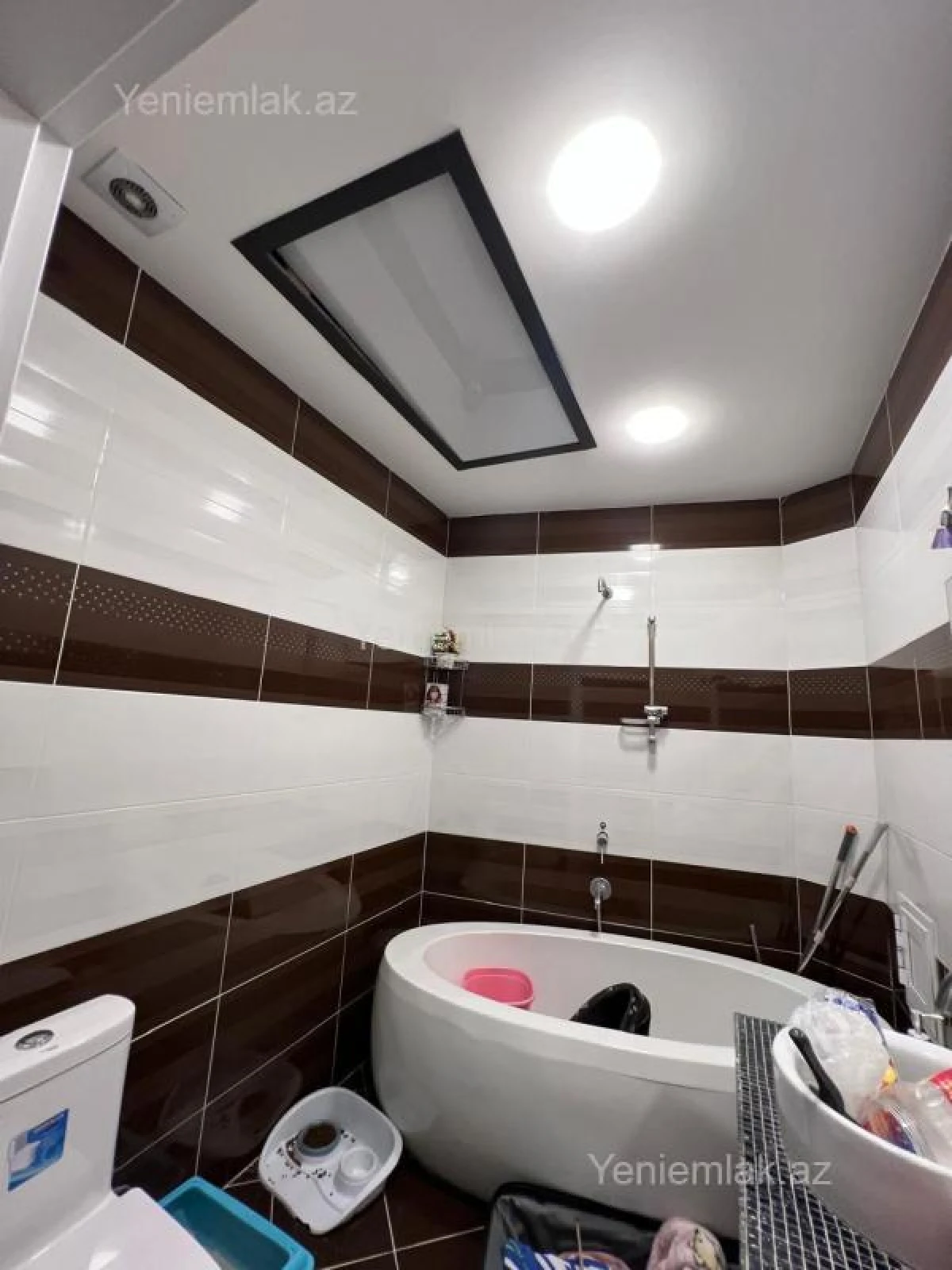 Satılır 3 otaqlı yeni tikili 140 m²