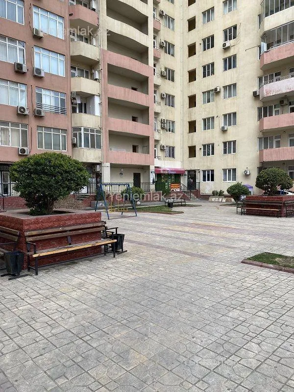 Satılır 3 otaqlı yeni tikili 140 m²