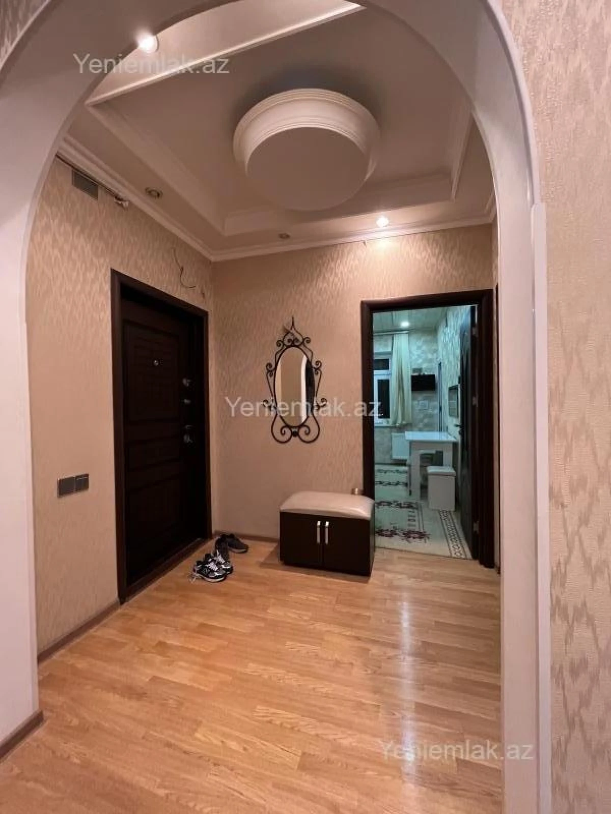 Kirayə verilir 4 otaqlı köhnə tikili 98 m²