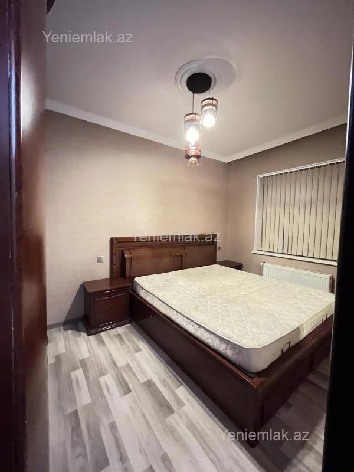 Kirayə verilir 4 otaqlı köhnə tikili 98 m²