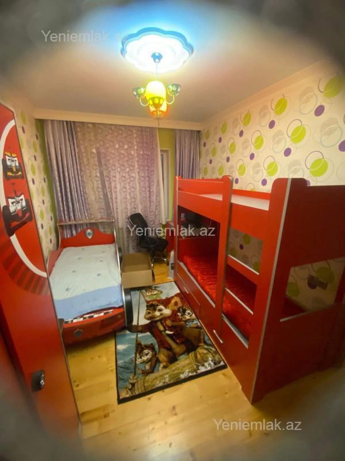 Satılır 4 otaqlı köhnə tikili 90 m²