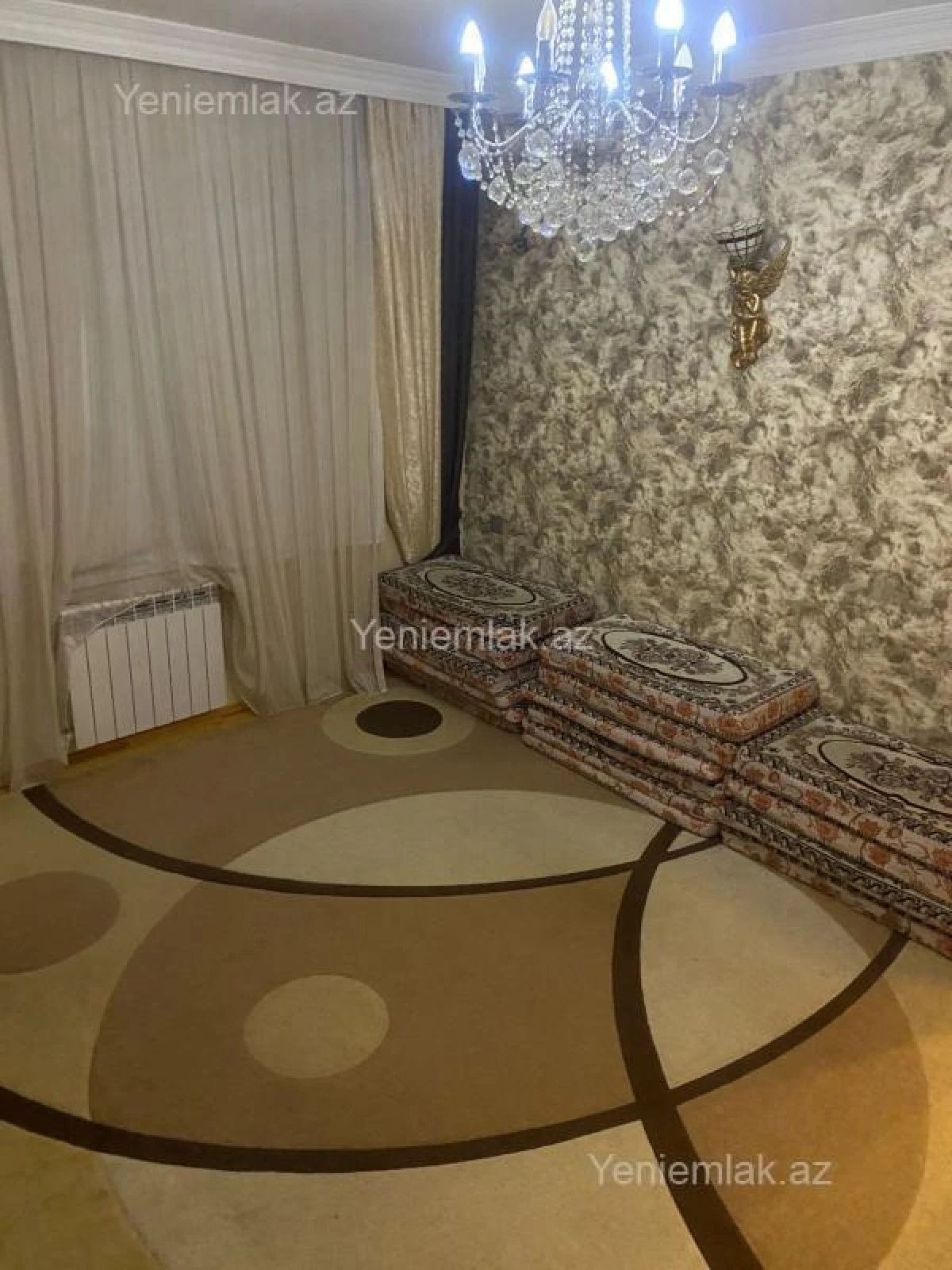 Satılır 4 otaqlı köhnə tikili 90 m²