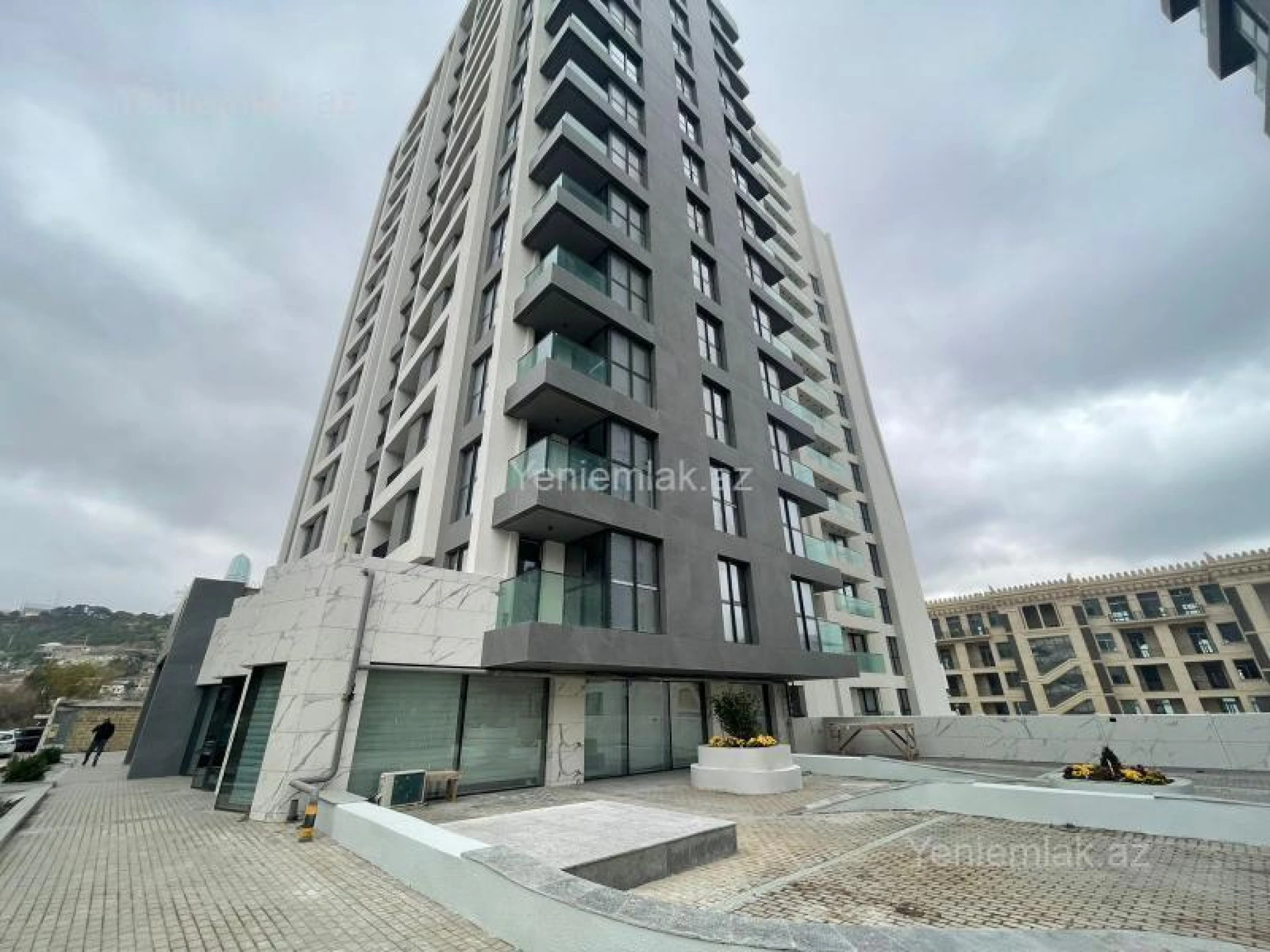 Satılır 2 otaqlı yeni tikili 85 m²