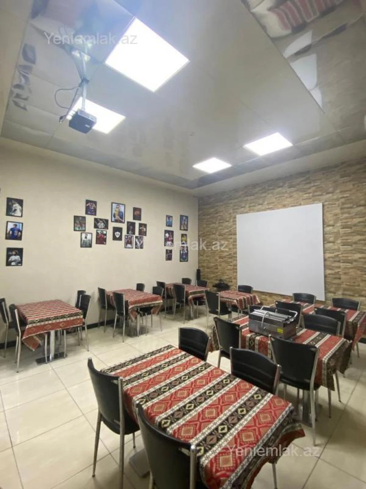 Satılır 3 otaqlı obyekt 180 m²