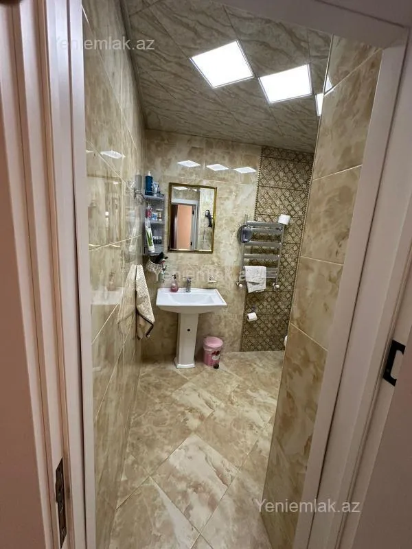 Satılır 3 otaqlı yeni tikili 90 m²