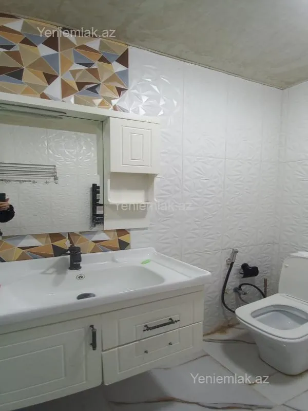 Satılır 3 otaqlı yeni tikili 110 m²