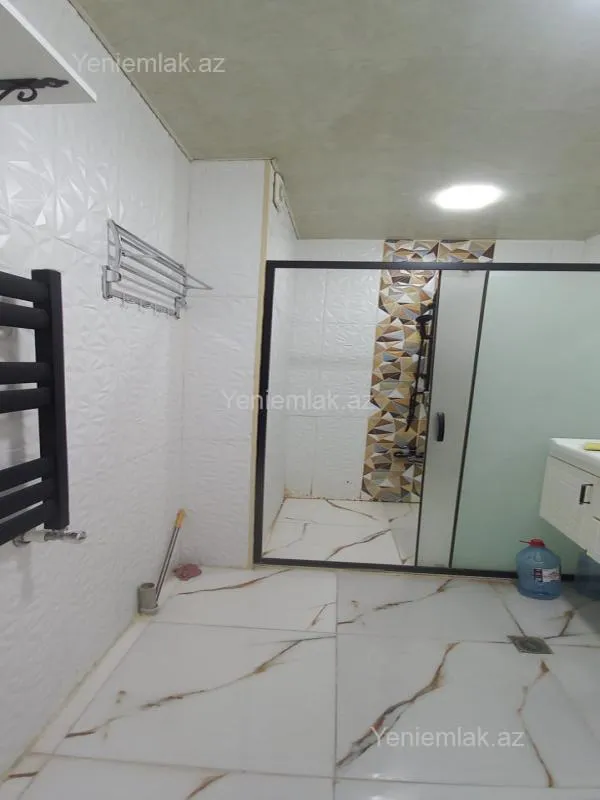 Satılır 3 otaqlı yeni tikili 110 m²