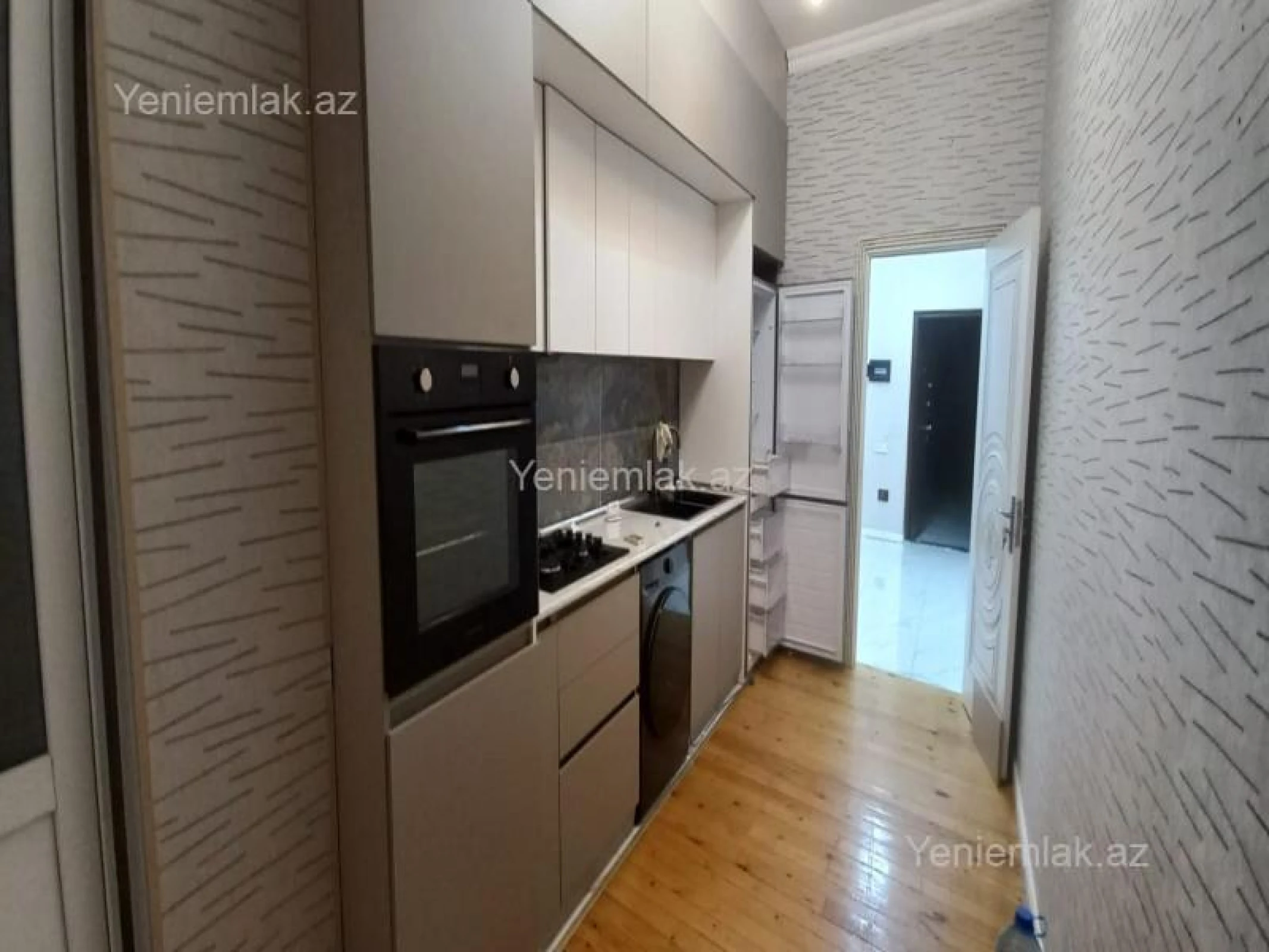Satılır 3 otaqlı yeni tikili 110 m²