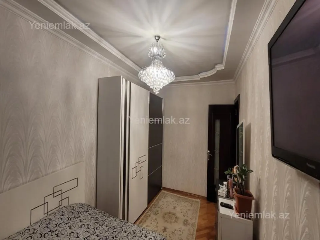 Satılır 3 otaqlı yeni tikili 85 m²