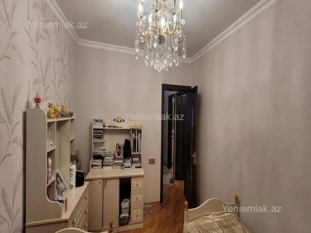 Satılır 3 otaqlı yeni tikili 85 m²