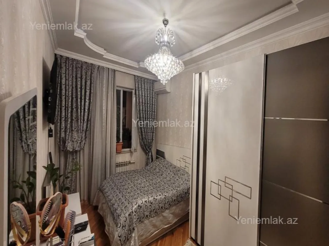 Satılır 3 otaqlı yeni tikili 85 m²