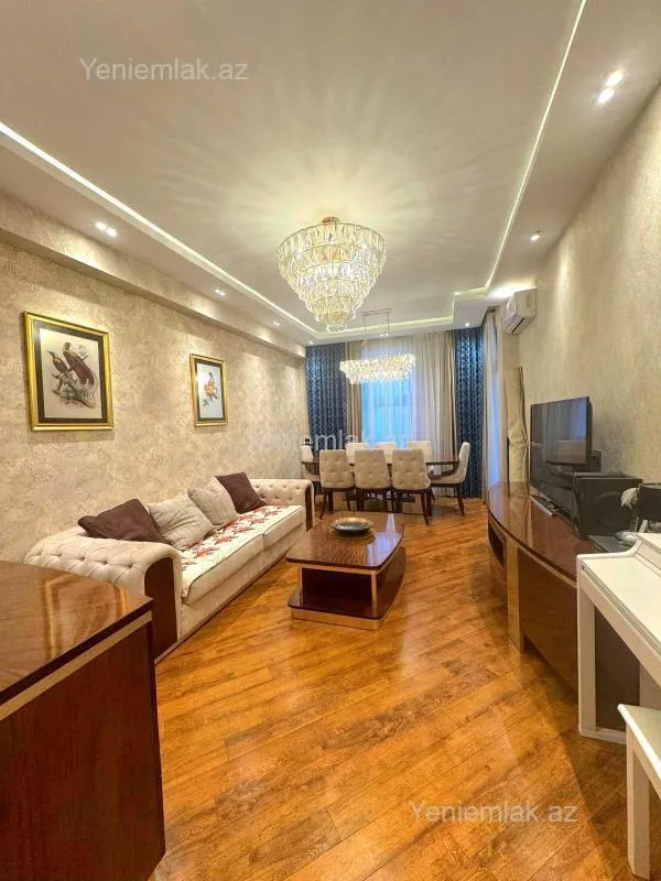 Satılır 3 otaqlı yeni tikili 105 m²