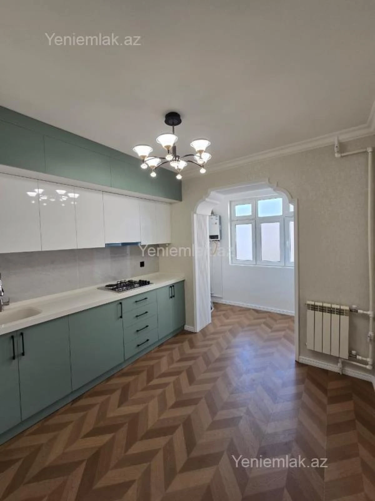 Satılır 3 otaqlı köhnə tikili 82 m²