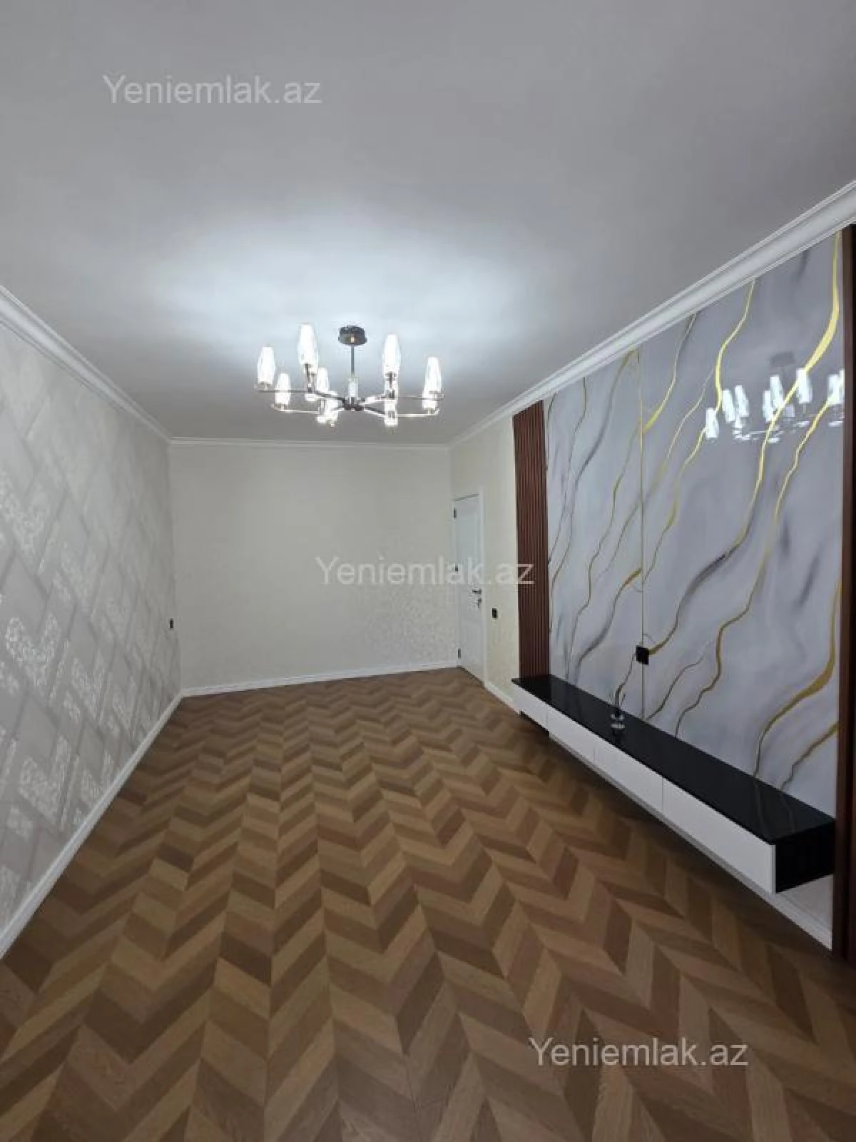 Satılır 3 otaqlı köhnə tikili 82 m²