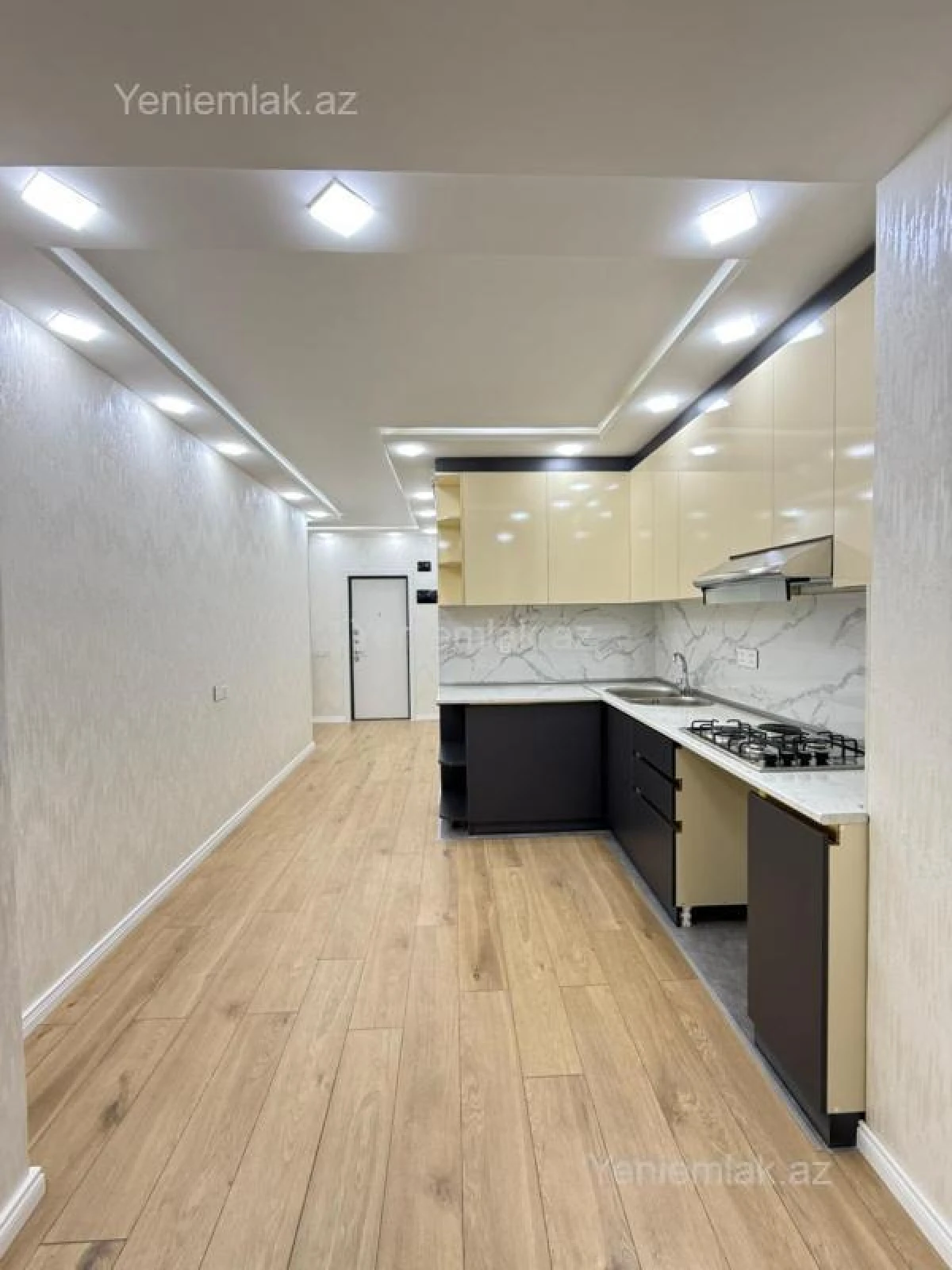 Satılır 2 otaqlı köhnə tikili 60 m²