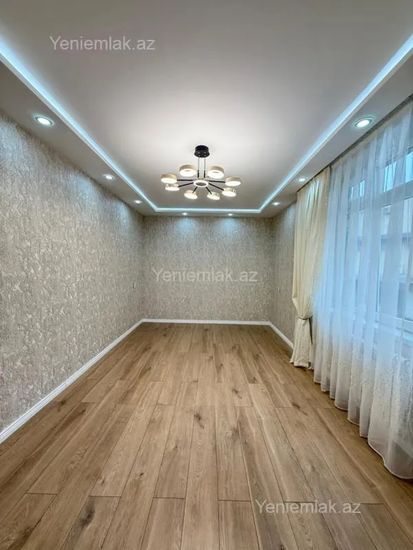 Satılır 2 otaqlı köhnə tikili 60 m²