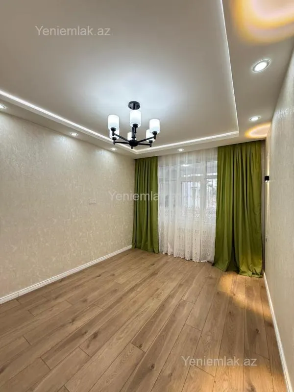 Satılır 2 otaqlı köhnə tikili 60 m²