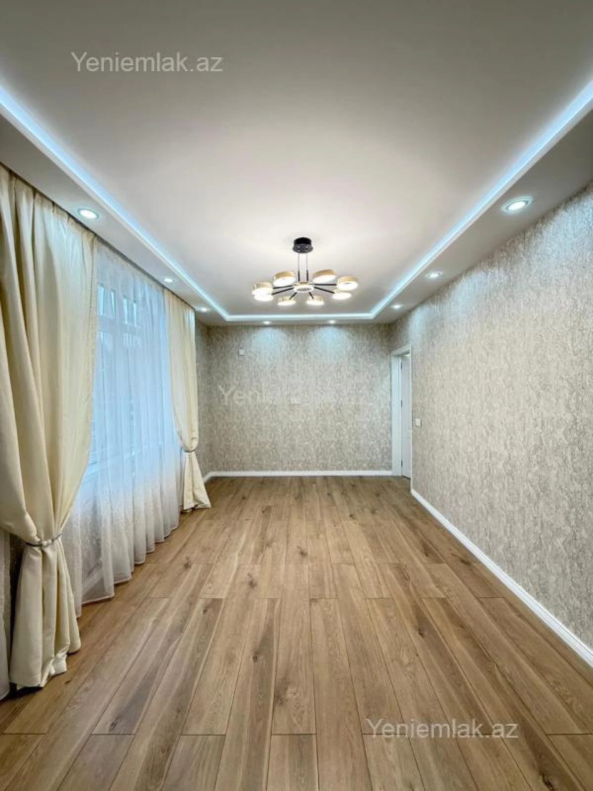 Satılır 2 otaqlı köhnə tikili 60 m²