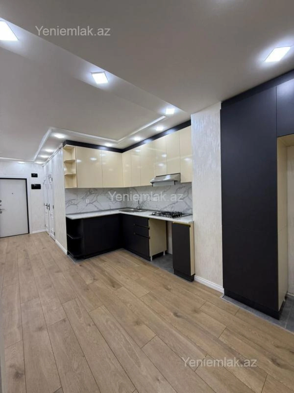 Satılır 2 otaqlı köhnə tikili 60 m²