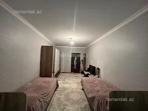 Satılır 2 otaqlı köhnə tikili 60 m²