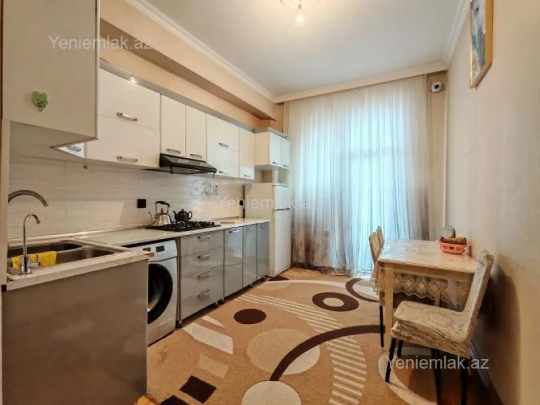 Satılır 2 otaqlı yeni tikili 70 m²