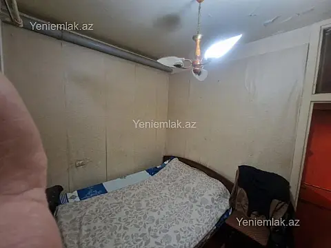 Satılır 2 otaqlı köhnə tikili 55 m²