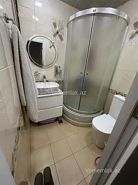 Satılır 2 otaqlı köhnə tikili 60 m²