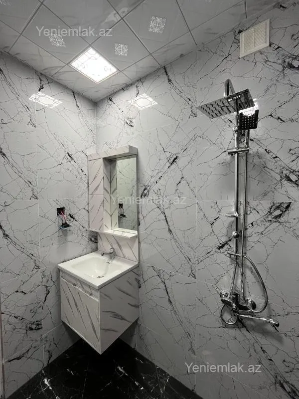 Satılır 2 otaqlı köhnə tikili 55 m²