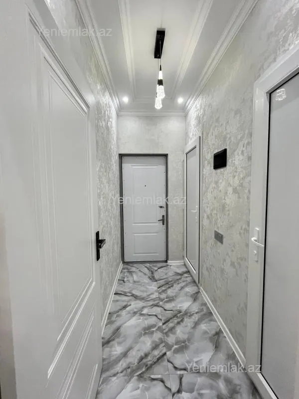 Satılır 2 otaqlı köhnə tikili 55 m²