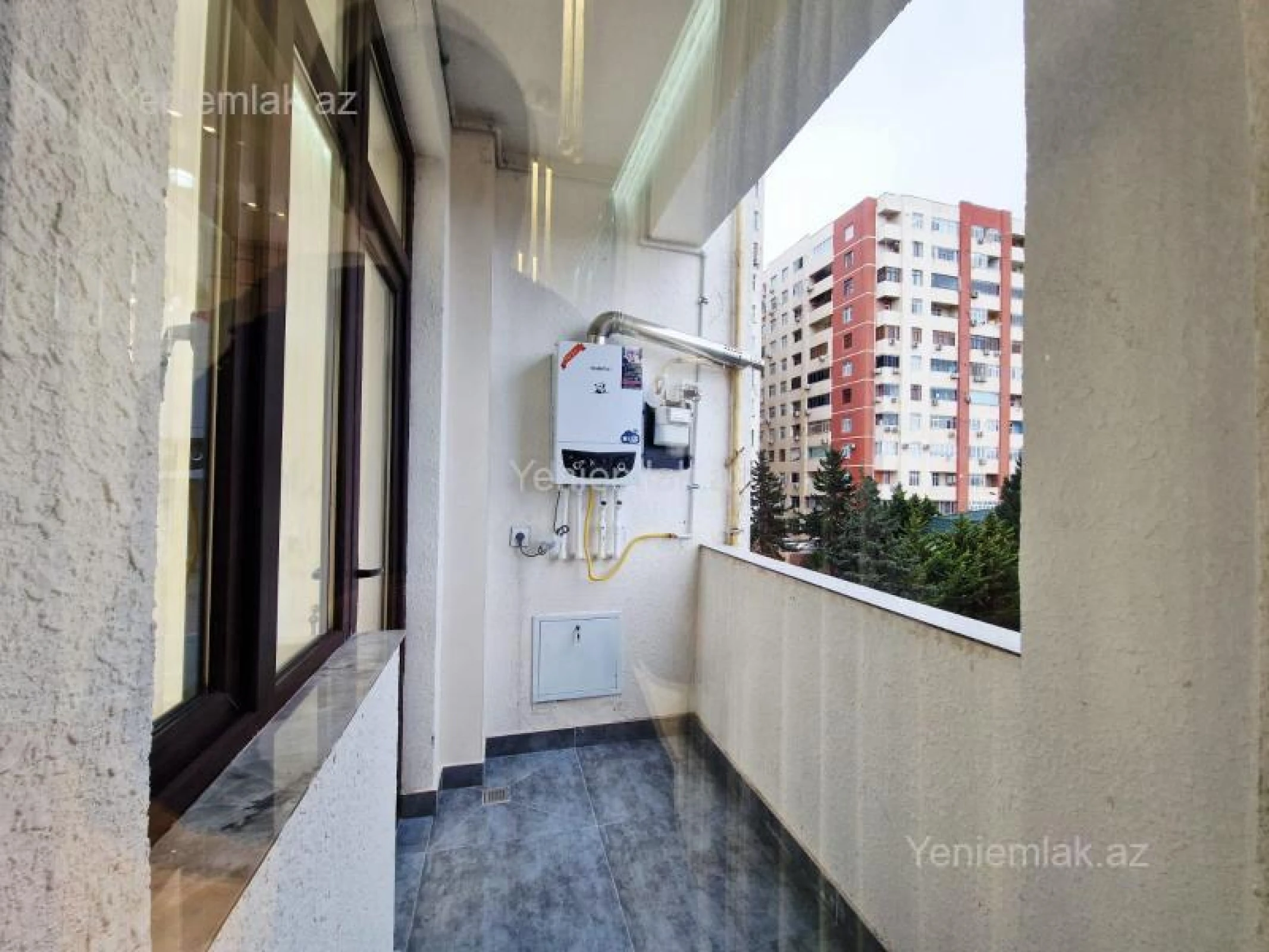 Satılır 3 otaqlı yeni tikili 120 m²